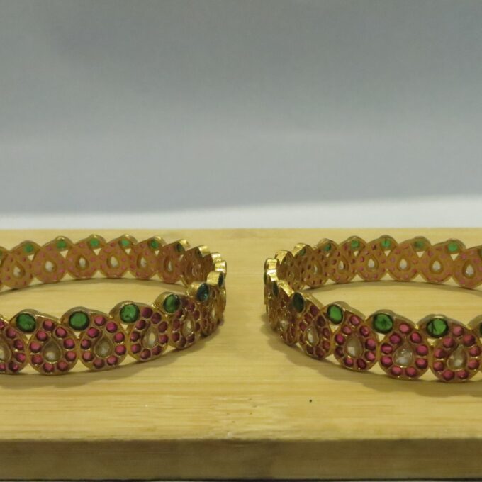 Kemp Style Imitation Bangles 5